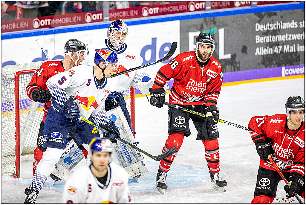 DEL;  Koelner Haie - EHC Red Bull Muenchen; Koeln, 02.02.2020